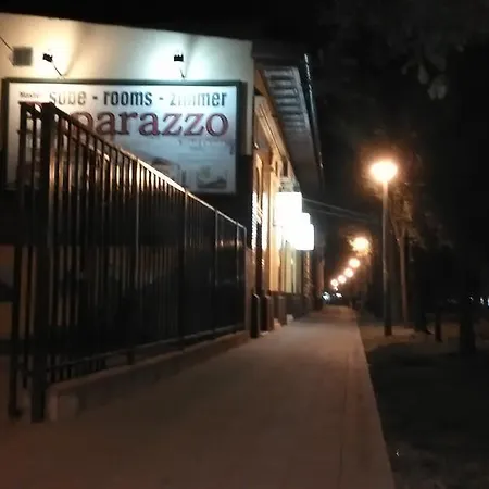 Paparazzo & Apartmans *