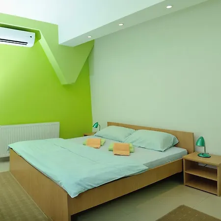 Хостел Paparazzo & Apartmans Кикинда