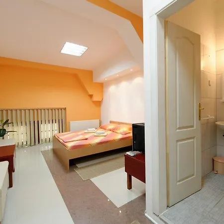 Paparazzo & Apartmans *