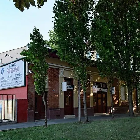 Хостел Paparazzo & Apartmans