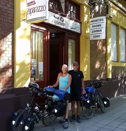 Хостел Paparazzo & Apartmans